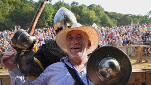 KOLEGU „UBILA“ KORONA: Preminuo Mile Jablanović, vlasnik TV „Resava“