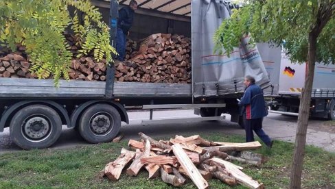 OGREV ZA SOCIJALNO UGROŽENE U KIKINDI: Drva će dobiti oko 1.000 domaćinstava