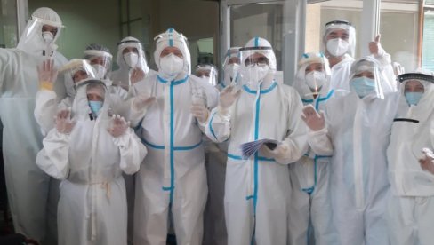 ЈУНАЦИ НА ДЕЛУ: Тимови лекара у две ковид болнице у Бијељини неуморни