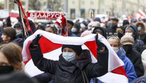 САХРАНА КАО ЗНАК ПРОТЕСТА: Хиљаде на испраћају младог демонстранта у Минску
