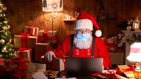 ДА БУДЕ СПРЕМАН ЗА ПРАЗНИКЕ: И фински Деда Мраз се вакцинисао (ФОТО)