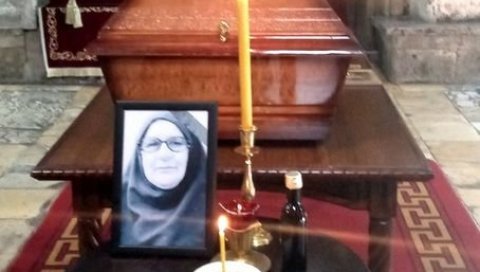 САХРАЊЕНА МОНАХИЊА НИНА: Сестринство изгубило пожртвовану и смирену сестру