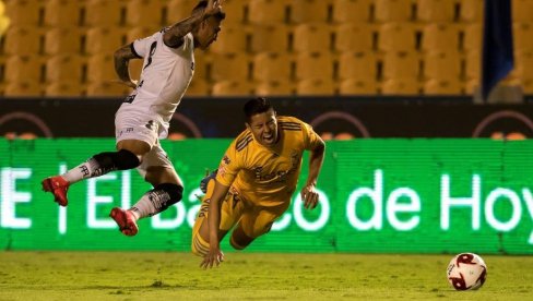 IMA LI VEĆEG MALERA? Dao autogol i dobio dva crvena kartona - sve za 19 minuta