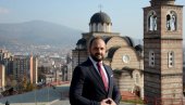 ZA OPSTANAK I ŽIVOT NA OVIM PROSTORIMA: Kandidat za gradonačelnika Severne Mitrovice obišao više desetina domaćinstava