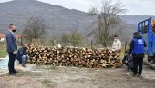 PRATE VREMENSKU PROGNOZU: Čim zahladni stižu prodavci drva