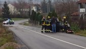 TEŽAK UDES KOD LOZNICE: Automobil se prevrnuo na krov, vozač prebačen u bolnicu (FOTO SA MESTA NESREĆE)