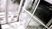 АЛИБЕГ ИЗБЕГАО КИШУ МЕТАКА: Објављен драматичан снимак напада на Ненада Алајбеговића у јуну ове године
