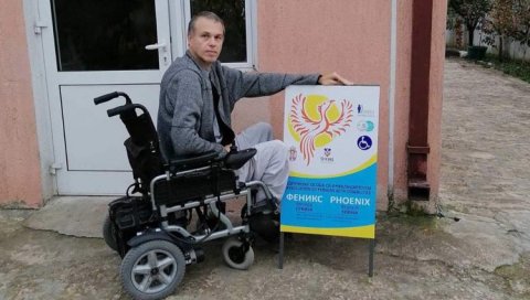 ДОБРА ВОЉА РУШИ БАРИЈЕРЕ: Удружење Феникс указује на потребе прилагођавања околине због лакшег кретања особа са инвалидитетом