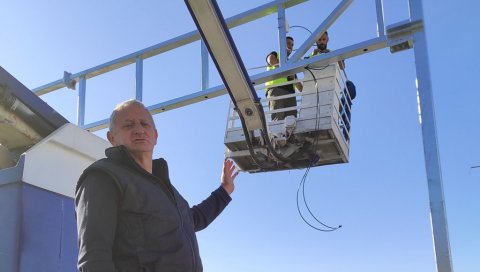 БАР ПОД КАМЕРАМА: Почела монтажа надзорних уређаја на саобраћајницама