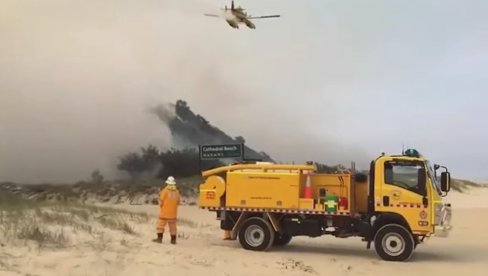 BESNE POŽARI U AUSTRALIJI: LJudi se sklanjaju na obližnje plaže - veliki broj vatrogasaca se bore sa vatrenom stihijom