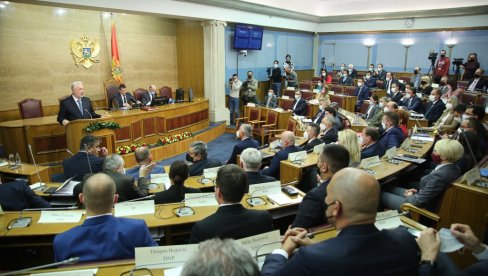 IZGLASANA NOVA VLADA: Krivokapić izabran za premijera, konačno promena vlasti u Crnoj Gori