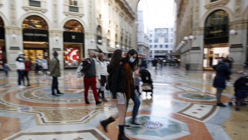 ITALIJA PRAVI RAJ ZA KRADLJIVCE TAŠNI: U Milanu jedno hapšenje dnevno