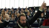 ANTIGEJ BORAC NA GEJ - ORGIJAMA: Mađarski političar uhvaćen u deliktu - podneo ostavku