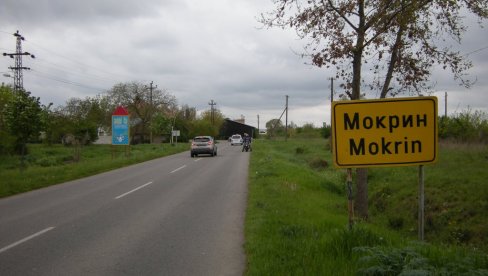 ЛЕКАР ПОКУШАВАО ДА РЕАНИМИРА ДЕЧАКА: Отац и брат пронашли беживотно тело младог тенисера у купатилу - не наслућује се разлог трагедије