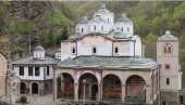SPREČENO FALSIFIKOVANJE ISTORIJE: Srpski svetitelji i vladari ponovo u manastiru u Makedoniji