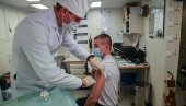 НИКАКО УЗ АЛКОХОЛ: Упозорење руских лекара на почетку масовне вакцинације о одређеним ограничењима