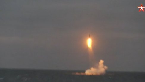 POD PUTINOVIM BUDNIM OKOM: Ruska vojska uspešno lansirala balističke rakete „Jars“ i „Sinjevu“ (VIDEO)