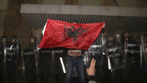 АЛБАНЦИ У ШОКУ: За УЕФА је Косово Србија, ужас, шта се ово дешава?!