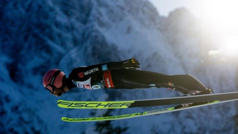 ГАЈГЕР НЕБЕСКИ ЛЕТАЧ: Немац нови светски првак у ски летовима