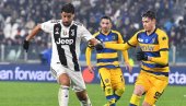 NEMAC NEZADOVOLJAN U TORINU: Kedira želi u januaru da ode iz Juventusa