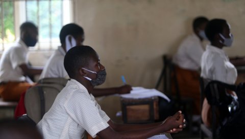 ОТЕТА УЧЕНИЦА ПРОНАЂЕНА МРТВА: У Нигерији спашено седморо ученика