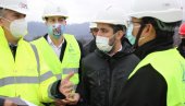 ZAHTEVNA DEONICA PO PLANU: Ministar Momirović u vanrednoj kontroli gradilišta auto-puta u Čačku