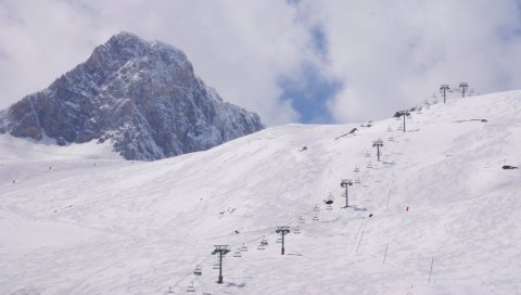 ТРАГЕДИЈА У СЛОВЕНИЈИ: Три планинара погинула, један повређен у снежним лавинама