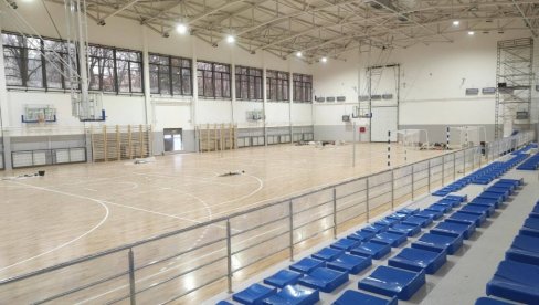 POSLE DESET GODINA RADOVA: Privodi se kraju izgradnja sportske hale u Krčagovu