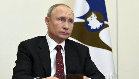ПУТИН КРОТИ ЦЕНЕ: Председник Русије натерао надлежне да зауставе поскупљења