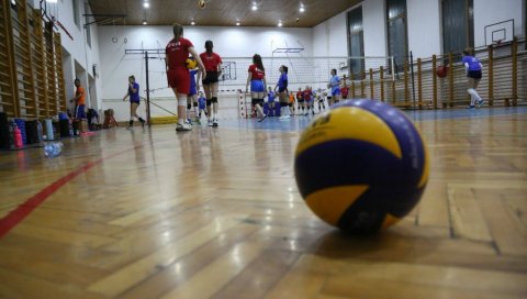 СРПКИЊЕ НА ГРКИЊЕ: Одбојкашице у Анкари стартују на квалификационом турниру за одлазак на јуниорско Европско првенство