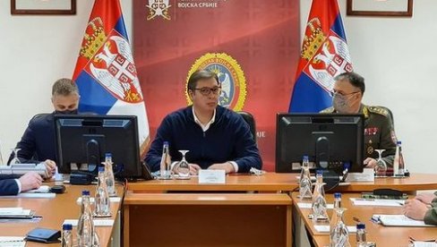 SNAŽNA ARMIJA JE GARANT MIRA: Sastanak Vučića i Vojske Srbije