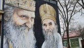 MURAL DUŠOM CRTAN : Likovi patrijarha Pavla i mitropolita Amfilohija u Odžacima