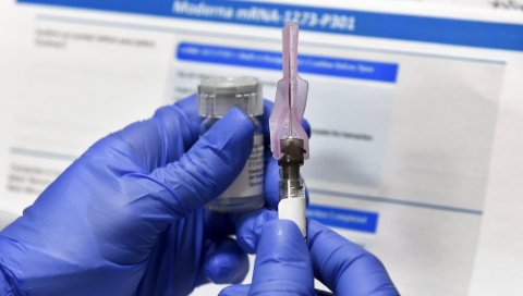 И МОДЕРНУ ОДОБРАВАЈУ ПОД ХИТНО: Ускоро друга вакцина добија дозволу у САД