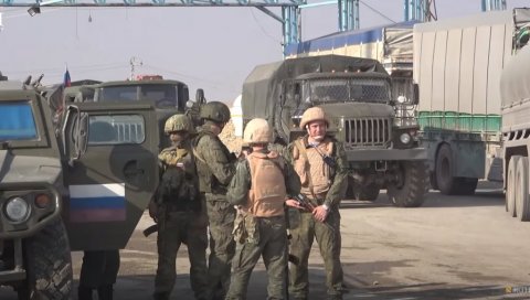 БАЦИЛИ ЕКСПЛОЗИВНУ НАПРАВУ: Нападнут руски војни конвој у Сирији