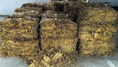 АКЦИЈА ПОЛИЦИЈЕ У УБУ: У кући пронађено 1,8 тона сушеног дувана