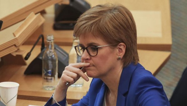 ПОГРЕШИЛА САМ, ИЗВИНИТЕ: Шкотска премијерка морала да се извињава након што је прекршила епидемиолошке мере
