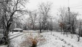 ЗАБЕЛЕЛО У СРБИЈИ: Стигао снег у Врњачку Бању (ВИДЕО)