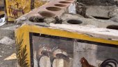 NOVO OTKRIĆE ARHEOLOGA: U Pompeji pronađen štand - prodavnica, sa ostacima hrane starim 2.000 godina  (FOTO)