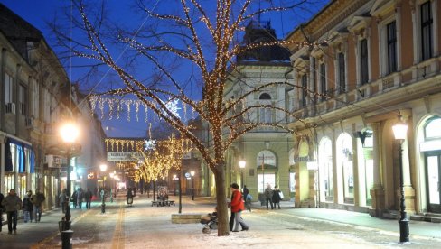 НОВА ГОДИНА И ВРЕМЕНСКА КЛАЦКАЛИЦА: Најновија прогноза РХМЗ