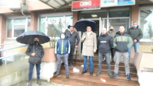 STRUJE NEMA, ŠTETA OGROMNA: Protest pred direkcijom CEDIS u Beranama, zbog petodnevnog nestanka struje na severu Crne Gore