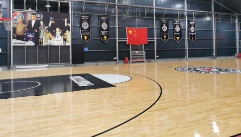 ЗАЉУБИО САМ СЕ У ПАРТИЗАН И СРБИЈУ: Пијао Ји-Си отворио кошаркашки центар црно-белих у Пекингу