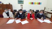 ZAMENA STOLARIJE: Obnova dve seoske škole kod Vranja