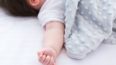 NA SVET DOŠLI BLIZANCI I TROJKE: U porodilištu u Novom Sadu za dan rođeno 27 beba