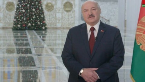 ОКРЕНИМО СТРАНИЦУ: Лукашенко позвао Белорусе да започну писање новог поглавља у историји