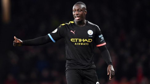 НЕКАДА БИО НАЈСКУПЉИ ЛЕВИ БЕК, А САД... Француски фудбалер каријеру наставља у Пољској