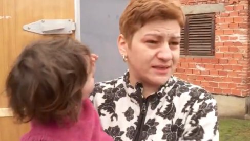 „MAMA, NEMOJ DA PLAČEŠ!” Devojčica iz zemljotresom razorenog sela mami brisala suze (VIDEO)