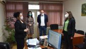 ПРВИ РАДНИ ДАН: Традиционални обилазак запослених у градској управи у Лесковцу