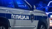 AKCIJA GNEV U ČAČKU: Vozač bacao drogu kroz prozor automobila