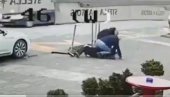 SNIMAK JEZIVOG PREBIJANJA U ŠAPCU: Pozdravili žrtvu, pa mu polomili nogu na dva mesta (VIDEO)