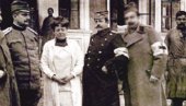 ВАЉЕВО СЕ ПРЕТВОРИЛО У БОЛНИЦУ: Лекари на српском фронту били су прави хероји самоодрицања и преданости